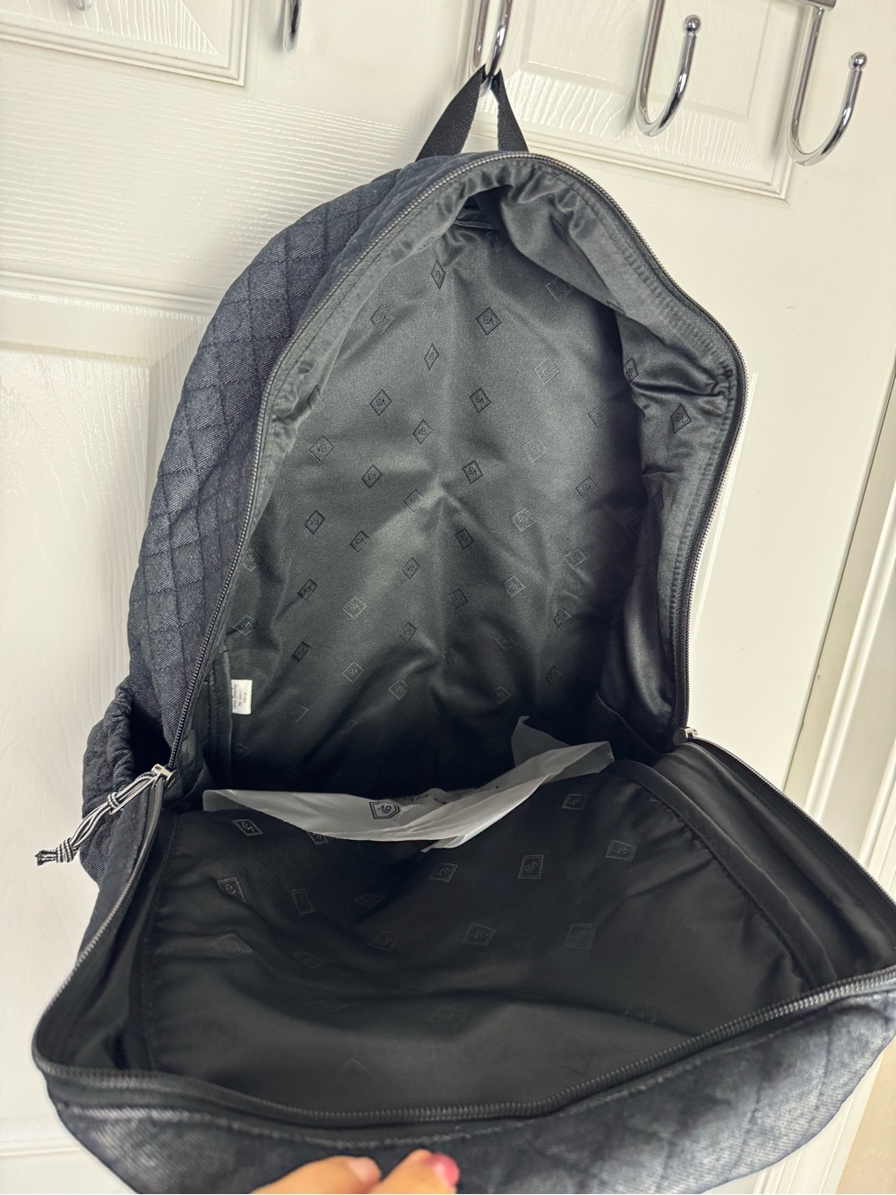 Vera Bradley Quilted Black Backpack with Front Zip Pocket New NWT - Picture 4 of 6